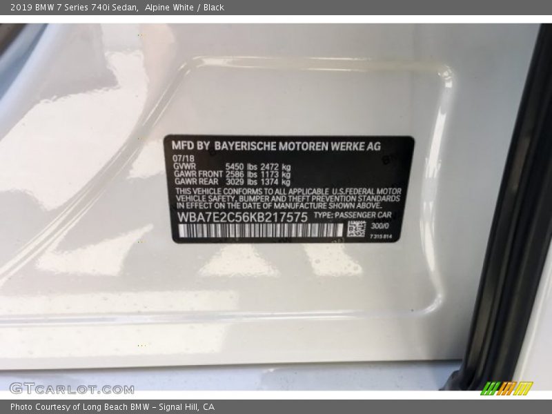 Alpine White / Black 2019 BMW 7 Series 740i Sedan
