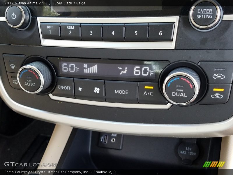 Super Black / Beige 2017 Nissan Altima 2.5 SL