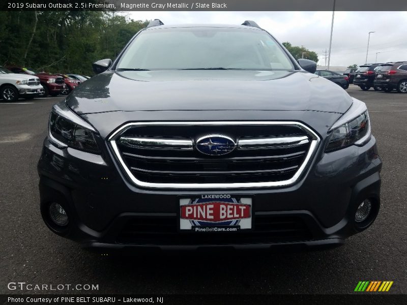 Magnetite Gray Metallic / Slate Black 2019 Subaru Outback 2.5i Premium
