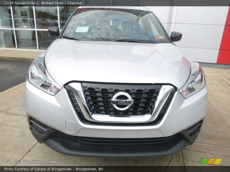 Brilliant Silver / Charcoal 2018 Nissan Kicks S