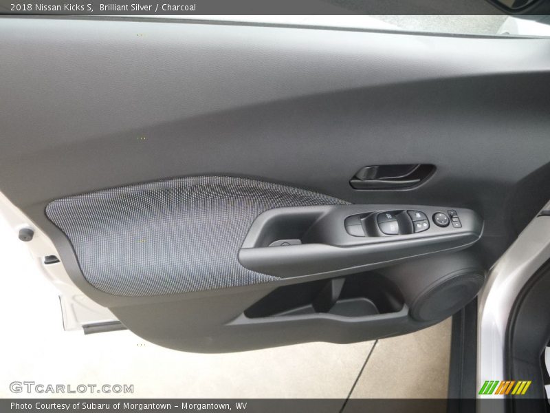 Brilliant Silver / Charcoal 2018 Nissan Kicks S