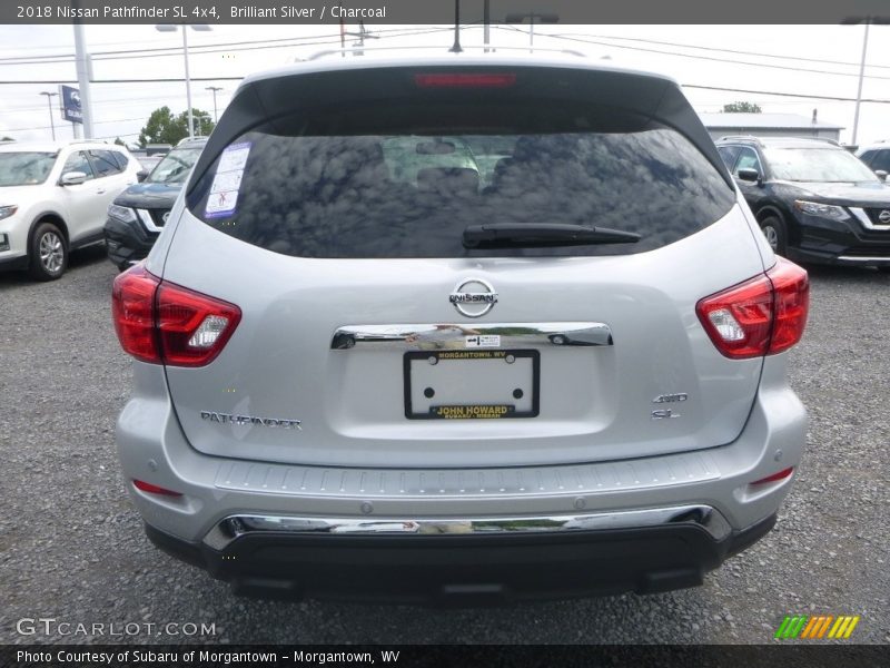 Brilliant Silver / Charcoal 2018 Nissan Pathfinder SL 4x4