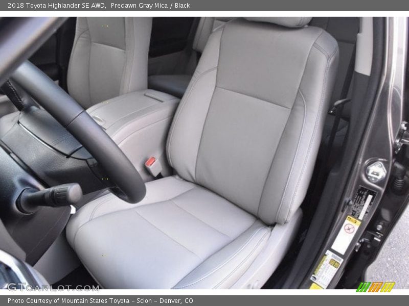 Predawn Gray Mica / Black 2018 Toyota Highlander SE AWD