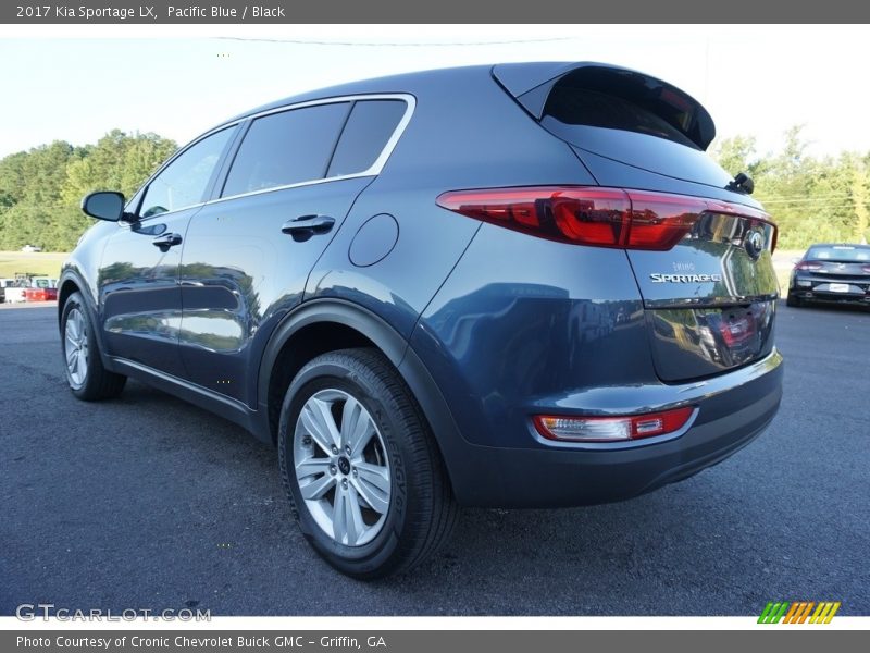 Pacific Blue / Black 2017 Kia Sportage LX