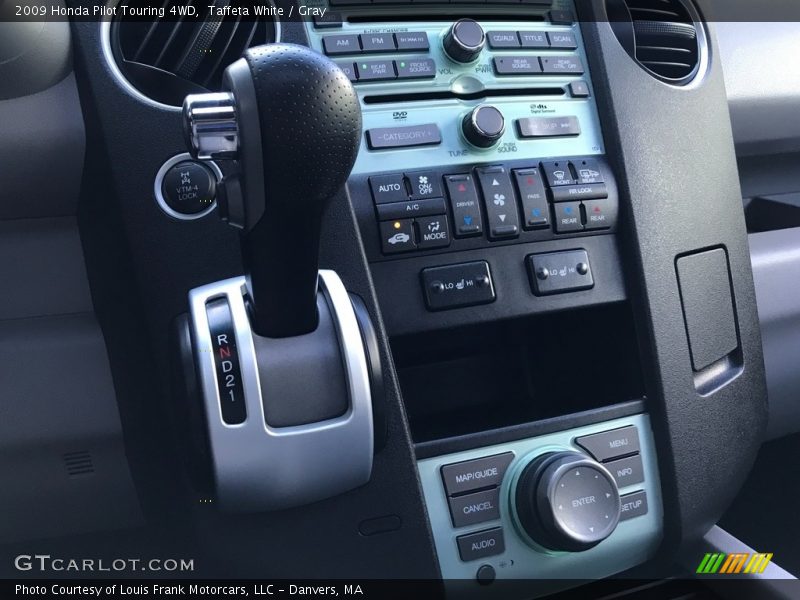 Taffeta White / Gray 2009 Honda Pilot Touring 4WD