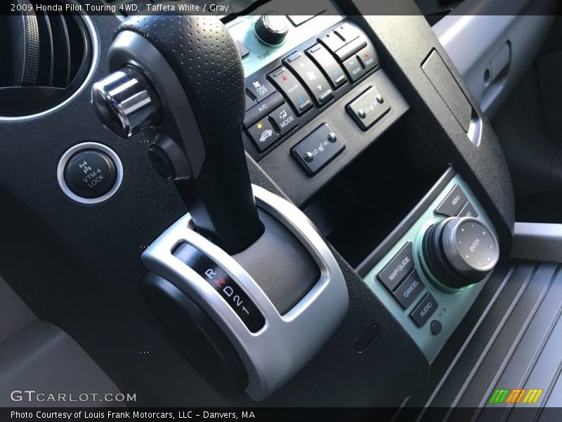 Taffeta White / Gray 2009 Honda Pilot Touring 4WD