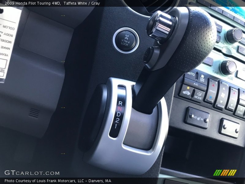 Taffeta White / Gray 2009 Honda Pilot Touring 4WD