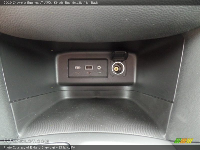 Kinetic Blue Metallic / Jet Black 2019 Chevrolet Equinox LT AWD