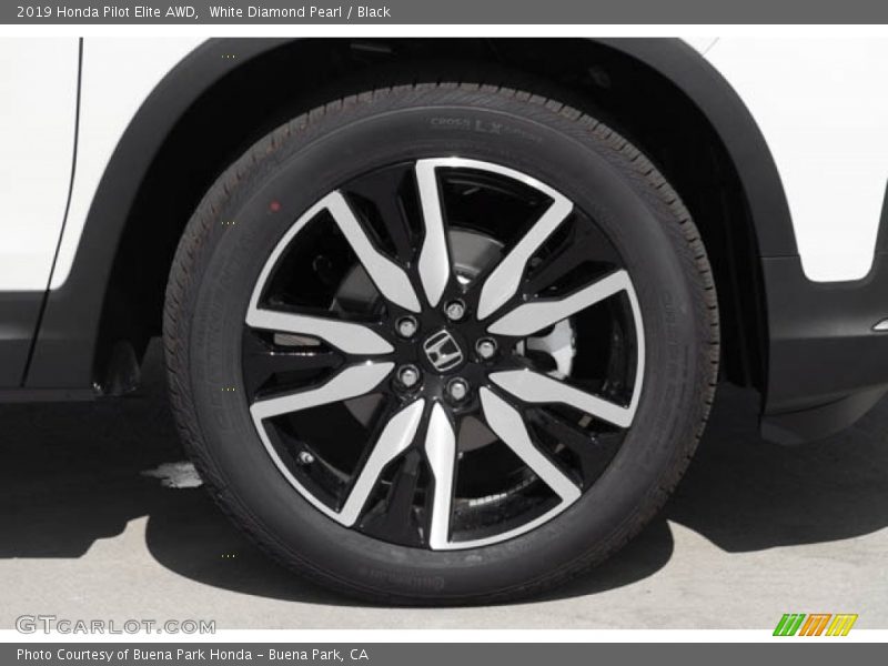 White Diamond Pearl / Black 2019 Honda Pilot Elite AWD