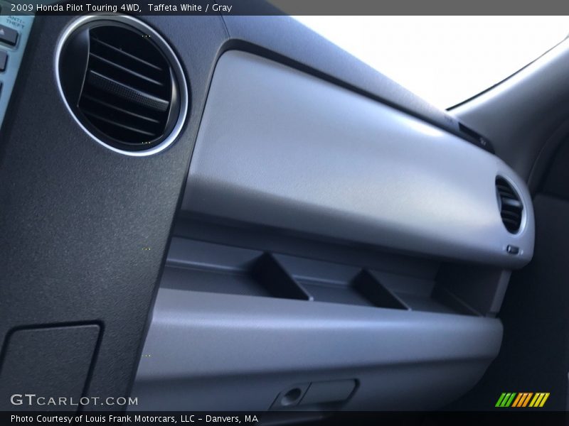 Taffeta White / Gray 2009 Honda Pilot Touring 4WD
