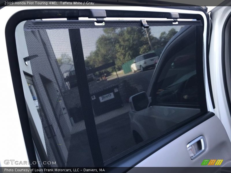 Taffeta White / Gray 2009 Honda Pilot Touring 4WD