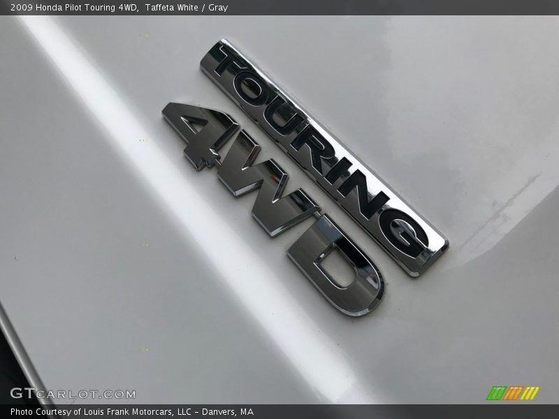 Taffeta White / Gray 2009 Honda Pilot Touring 4WD