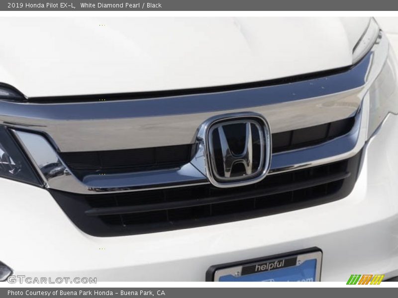 White Diamond Pearl / Black 2019 Honda Pilot EX-L