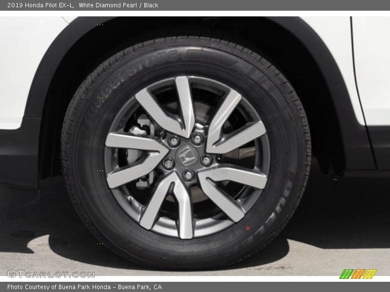 White Diamond Pearl / Black 2019 Honda Pilot EX-L