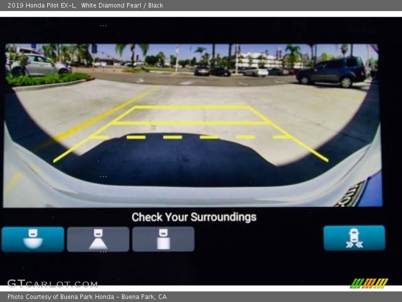 White Diamond Pearl / Black 2019 Honda Pilot EX-L