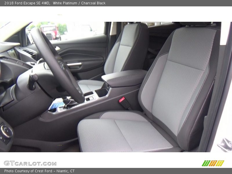 White Platinum / Charcoal Black 2018 Ford Escape SE 4WD