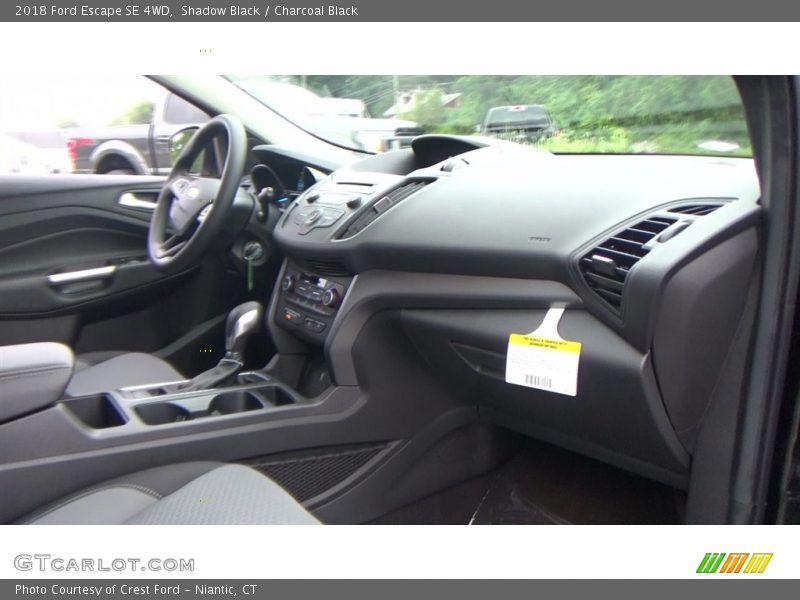 Shadow Black / Charcoal Black 2018 Ford Escape SE 4WD