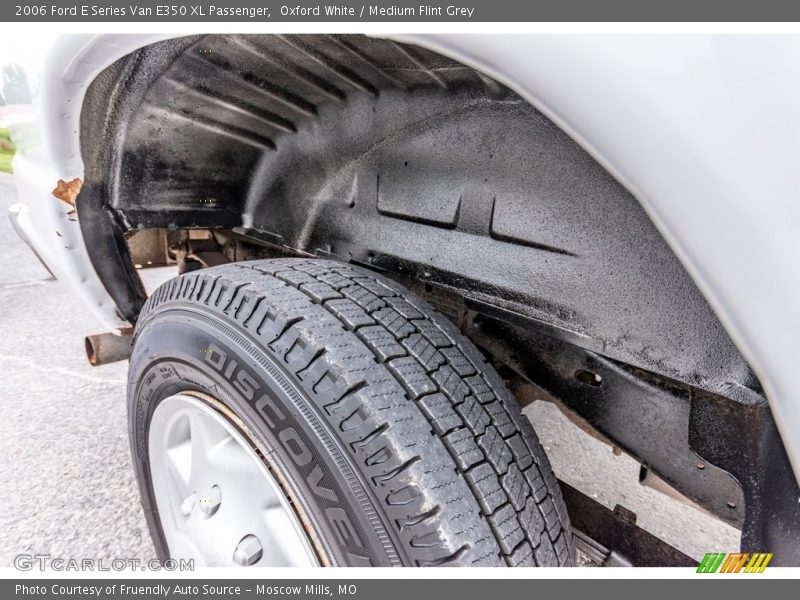 Oxford White / Medium Flint Grey 2006 Ford E Series Van E350 XL Passenger