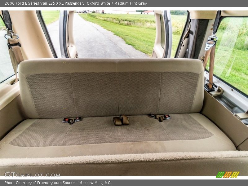 Oxford White / Medium Flint Grey 2006 Ford E Series Van E350 XL Passenger
