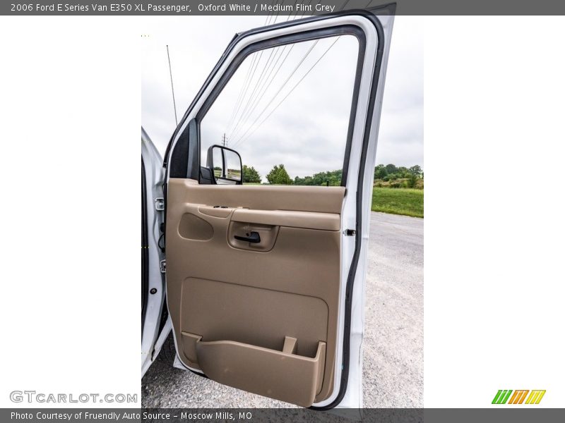 Oxford White / Medium Flint Grey 2006 Ford E Series Van E350 XL Passenger