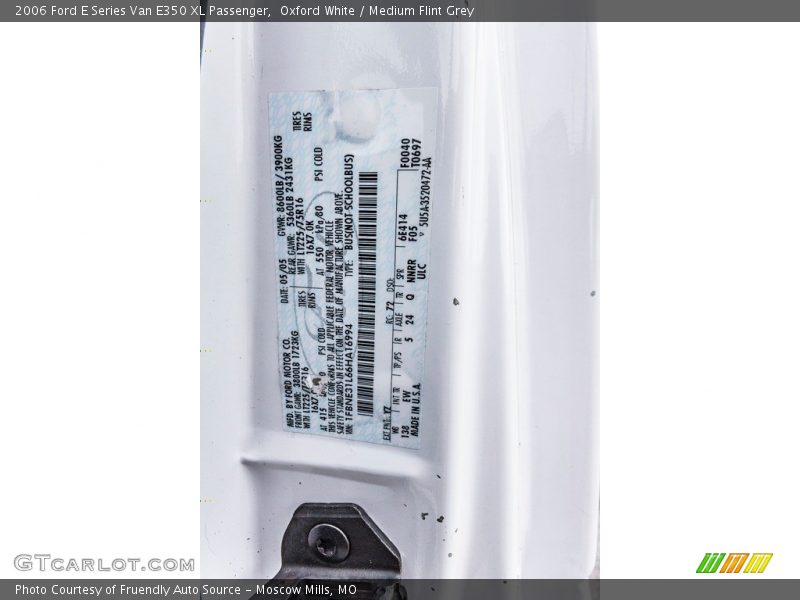 Oxford White / Medium Flint Grey 2006 Ford E Series Van E350 XL Passenger