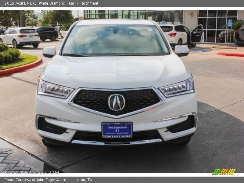 White Diamond Pearl / Parchment 2019 Acura MDX