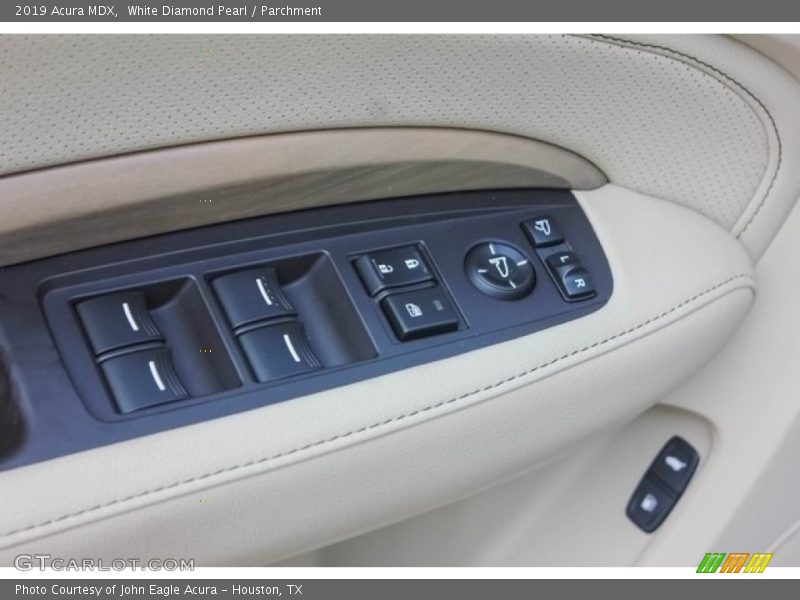 White Diamond Pearl / Parchment 2019 Acura MDX