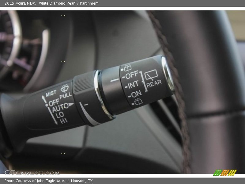 White Diamond Pearl / Parchment 2019 Acura MDX