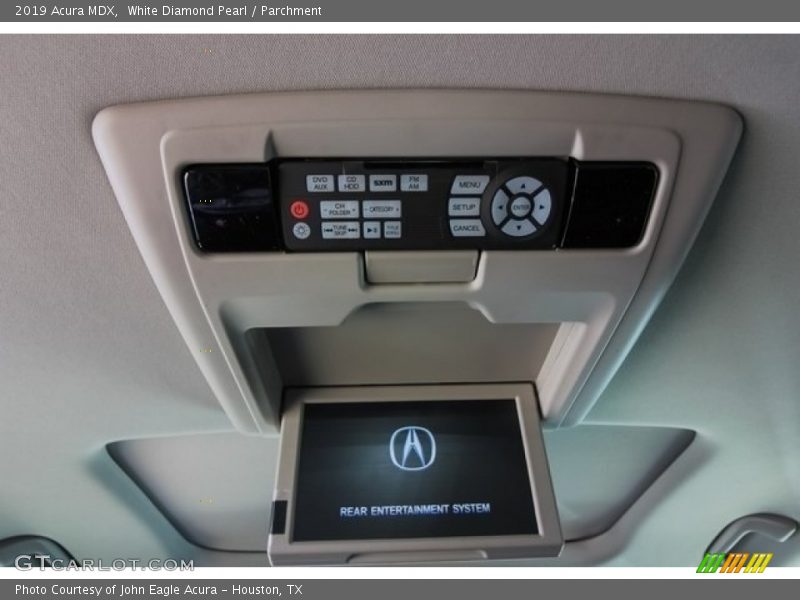 White Diamond Pearl / Parchment 2019 Acura MDX