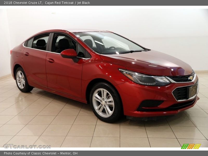 Cajun Red Tintcoat / Jet Black 2018 Chevrolet Cruze LT