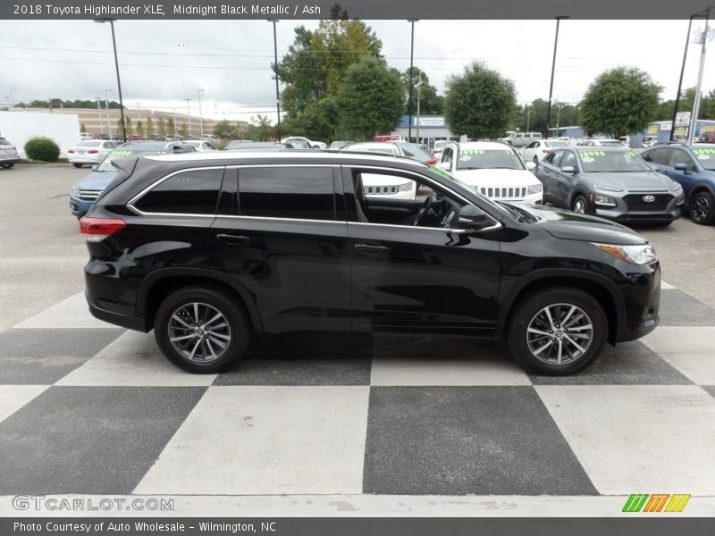 Midnight Black Metallic / Ash 2018 Toyota Highlander XLE