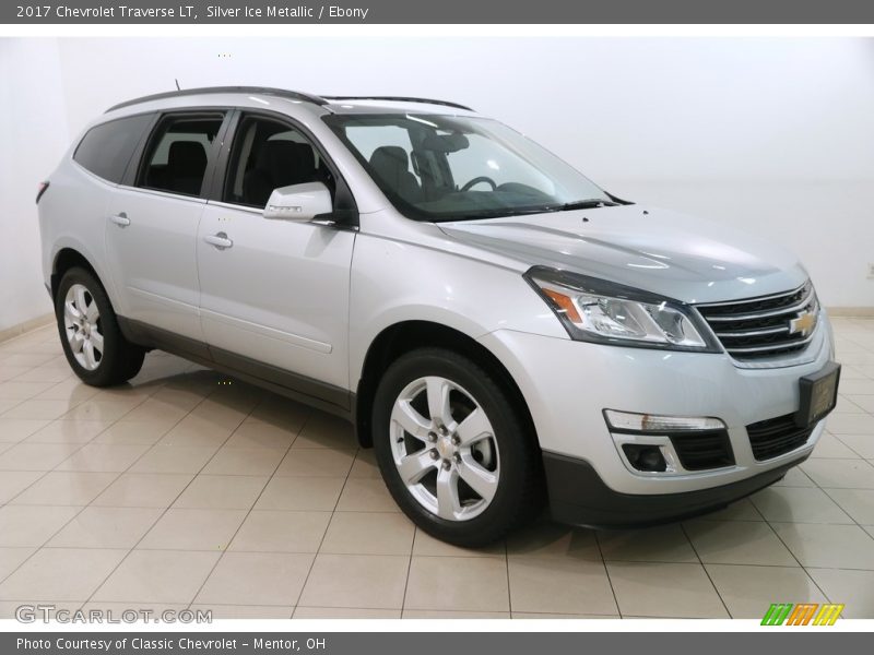 Silver Ice Metallic / Ebony 2017 Chevrolet Traverse LT