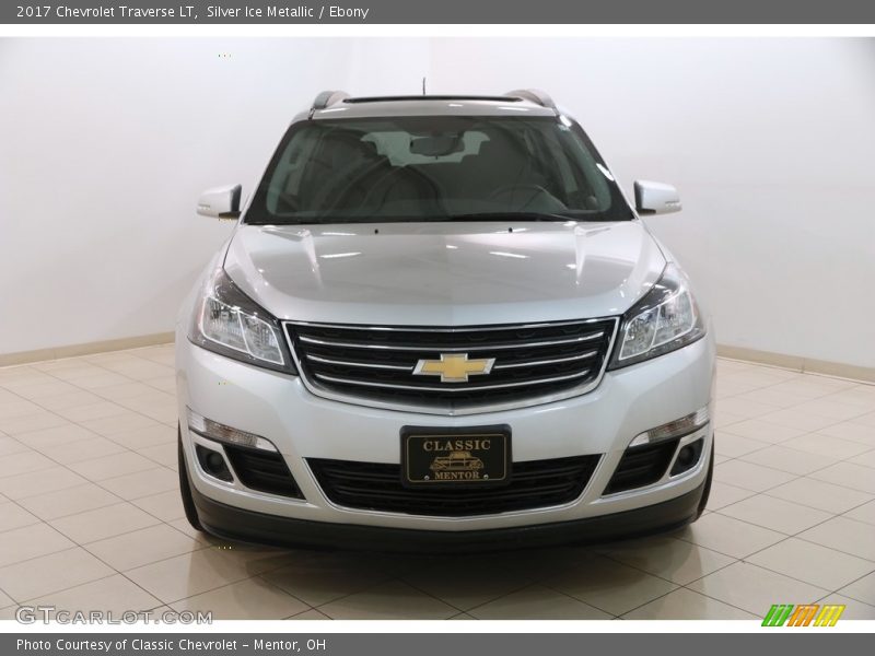 Silver Ice Metallic / Ebony 2017 Chevrolet Traverse LT