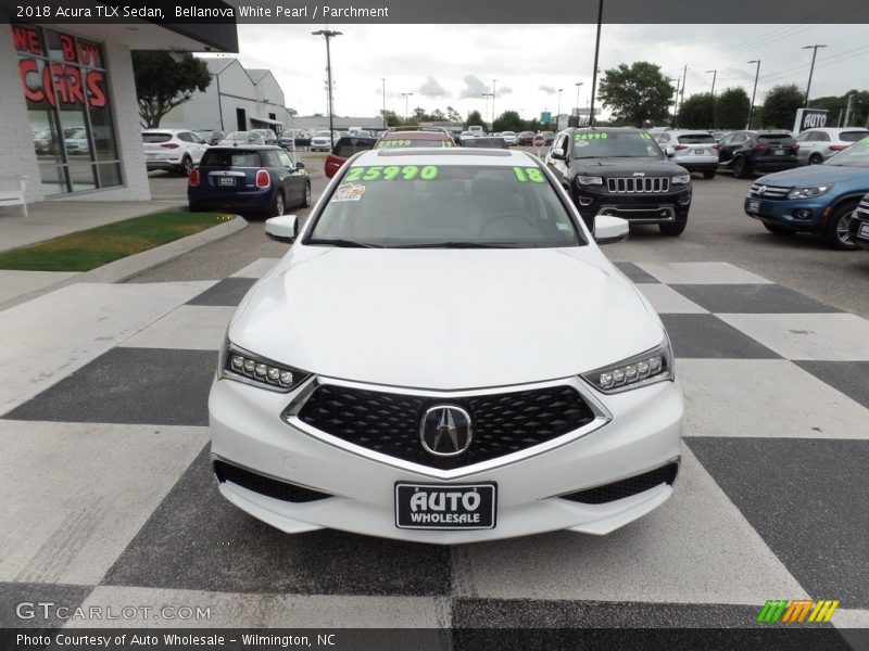 Bellanova White Pearl / Parchment 2018 Acura TLX Sedan