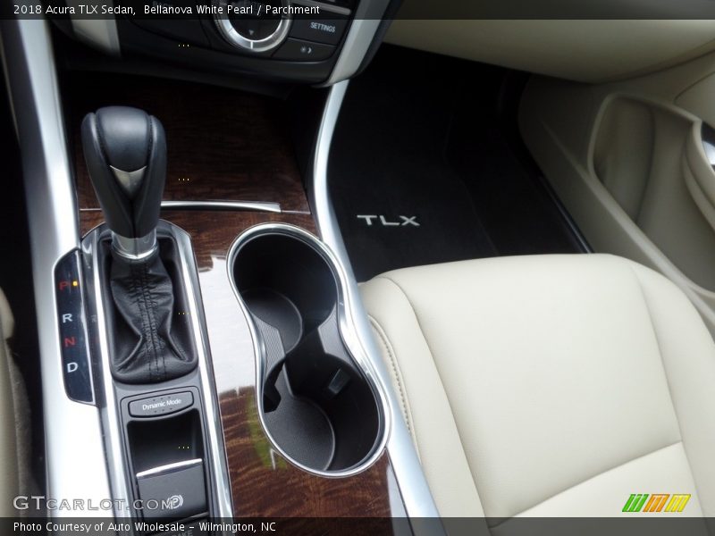 Bellanova White Pearl / Parchment 2018 Acura TLX Sedan