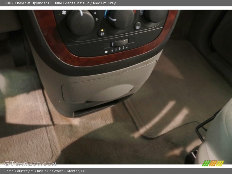 Blue Granite Metallic / Medium Gray 2007 Chevrolet Uplander LS