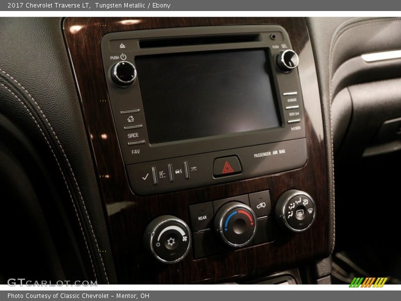 Tungsten Metallic / Ebony 2017 Chevrolet Traverse LT