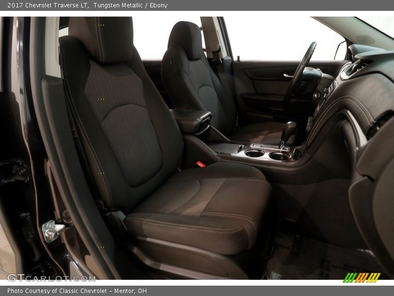 Tungsten Metallic / Ebony 2017 Chevrolet Traverse LT