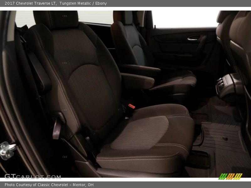 Tungsten Metallic / Ebony 2017 Chevrolet Traverse LT