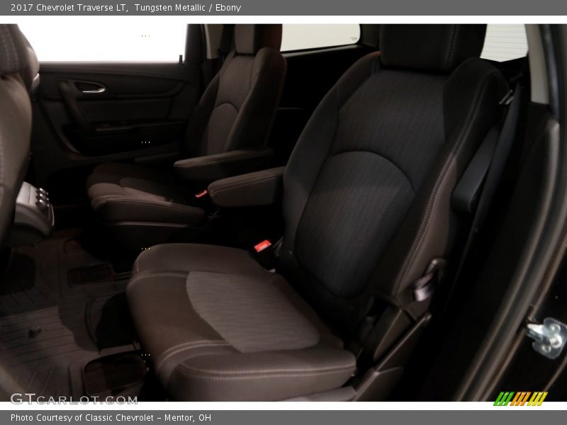 Tungsten Metallic / Ebony 2017 Chevrolet Traverse LT
