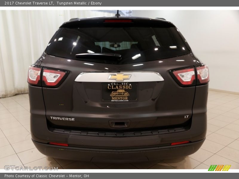 Tungsten Metallic / Ebony 2017 Chevrolet Traverse LT