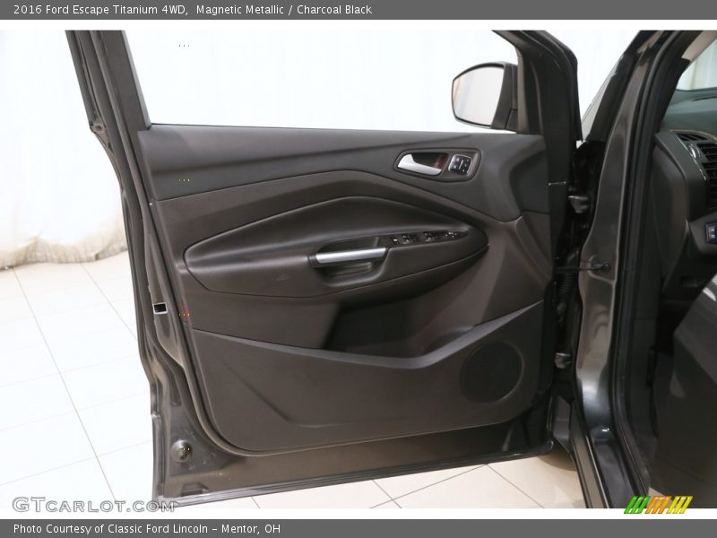 Magnetic Metallic / Charcoal Black 2016 Ford Escape Titanium 4WD