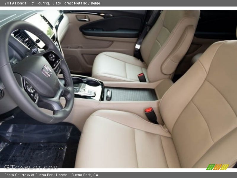  2019 Pilot Touring Beige Interior