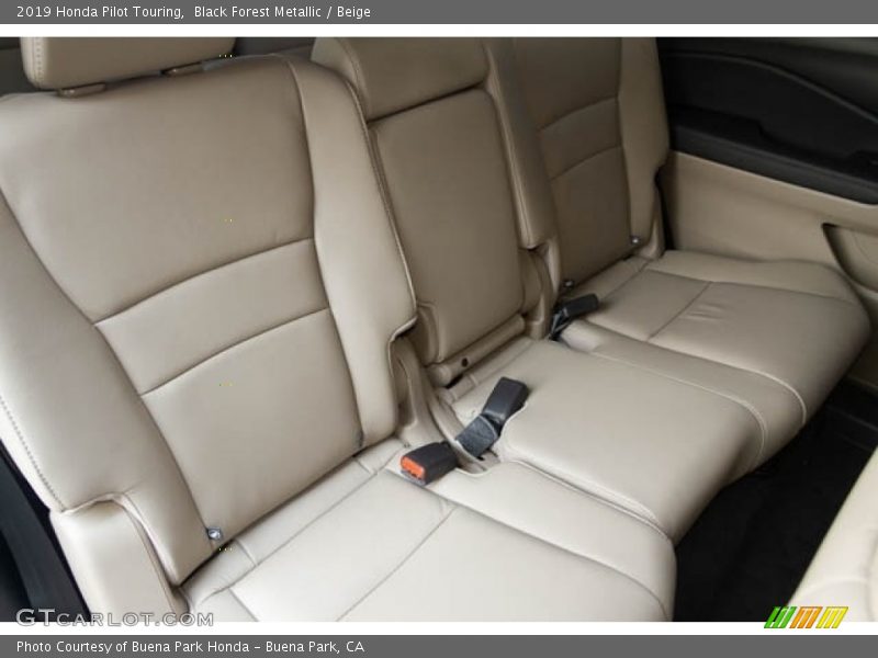 Black Forest Metallic / Beige 2019 Honda Pilot Touring