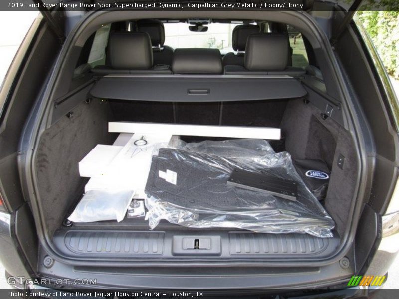  2019 Range Rover Sport Supercharged Dynamic Trunk
