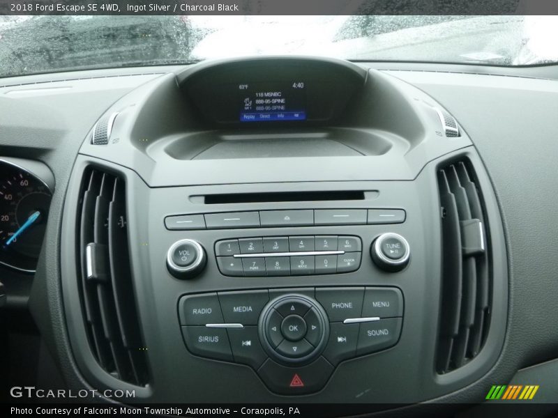 Ingot Silver / Charcoal Black 2018 Ford Escape SE 4WD
