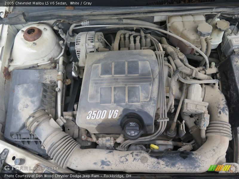 White / Gray 2005 Chevrolet Malibu LS V6 Sedan