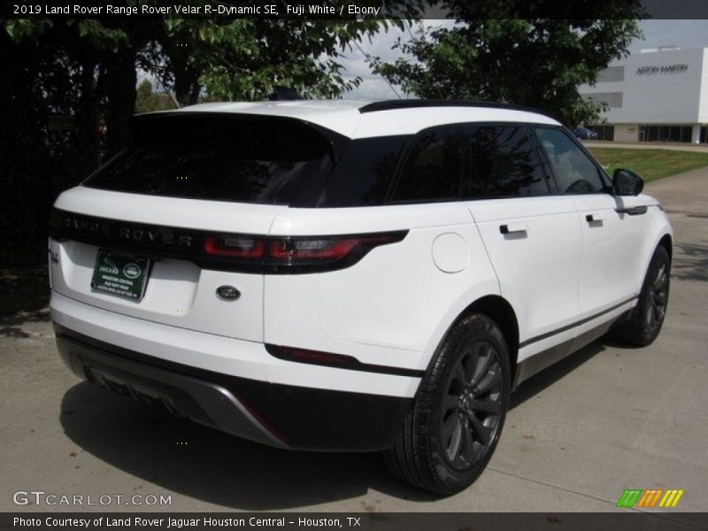 Fuji White / Ebony 2019 Land Rover Range Rover Velar R-Dynamic SE