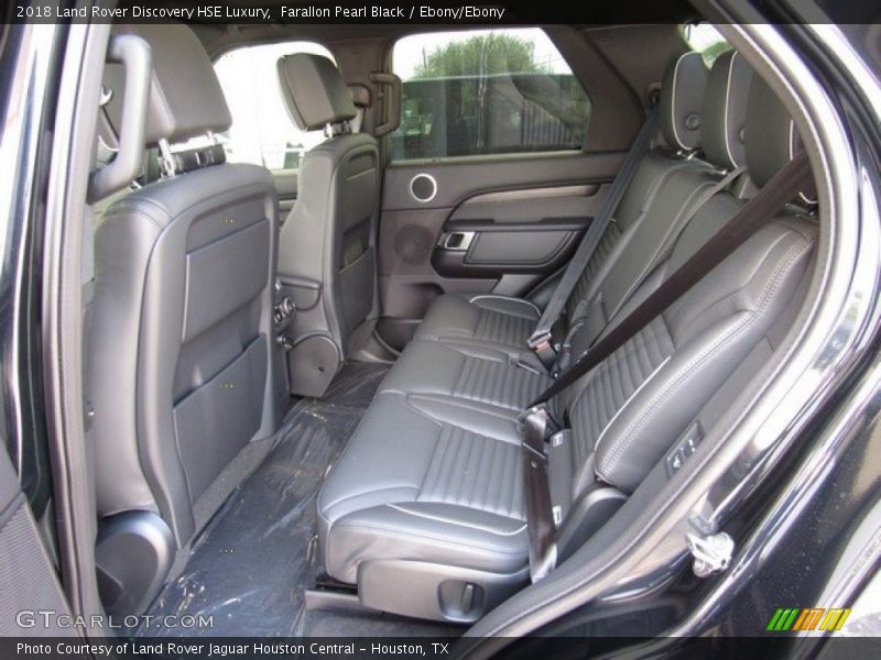 Farallon Pearl Black / Ebony/Ebony 2018 Land Rover Discovery HSE Luxury