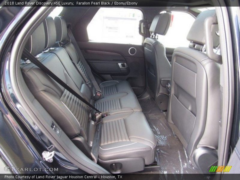 Farallon Pearl Black / Ebony/Ebony 2018 Land Rover Discovery HSE Luxury